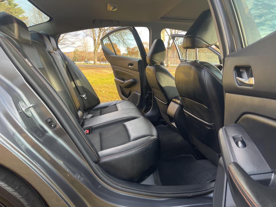 2021 Nissan Altima 2.5 SR Sedan photo