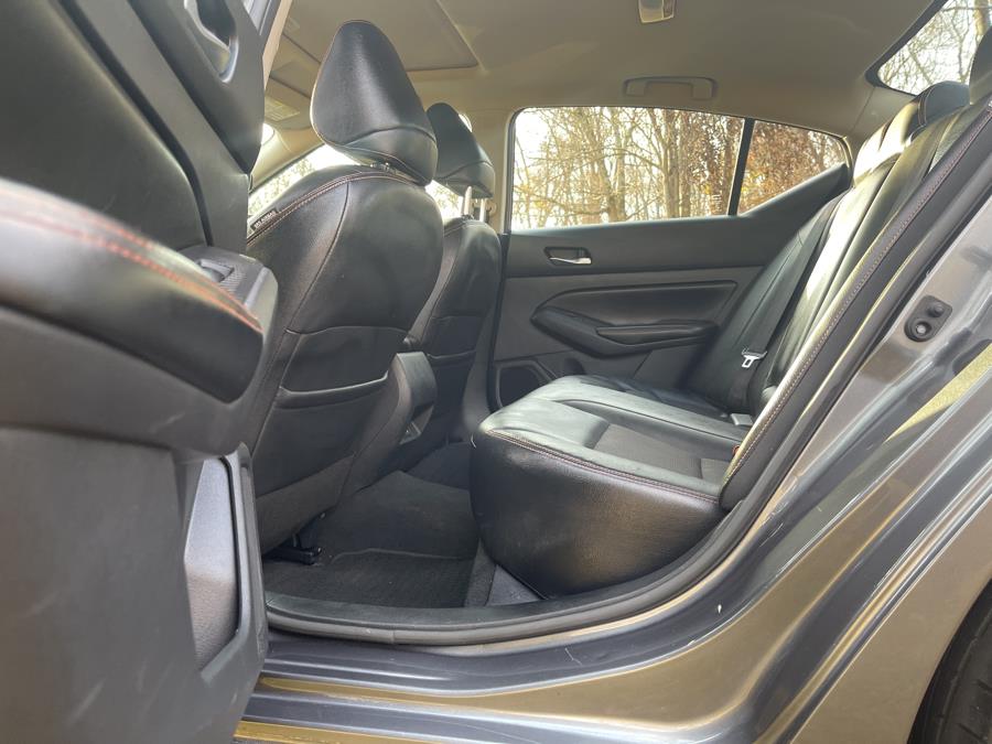 2021 Nissan Altima 2.5 SR Sedan photo
