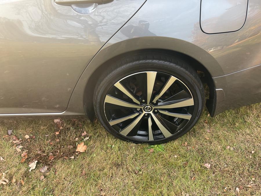 2021 Nissan Altima 2.5 SR Sedan photo