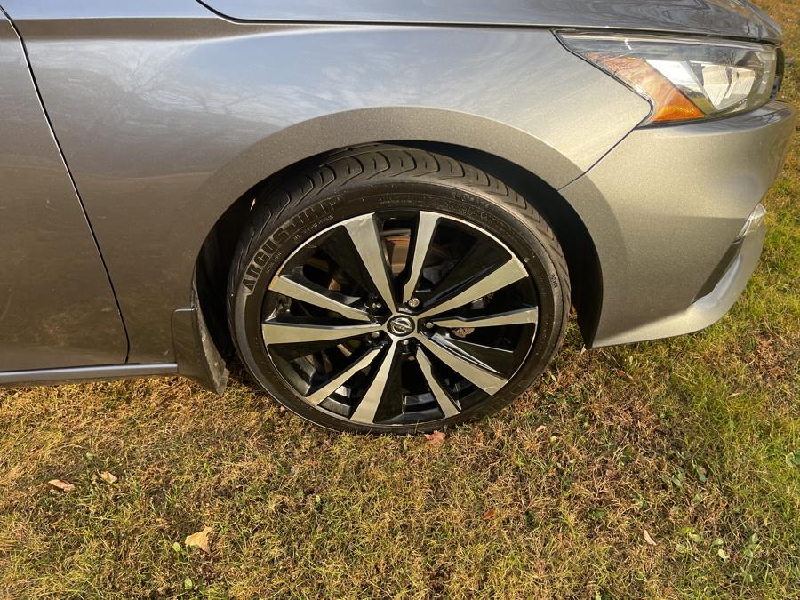 2021 Nissan Altima 2.5 SR Sedan photo