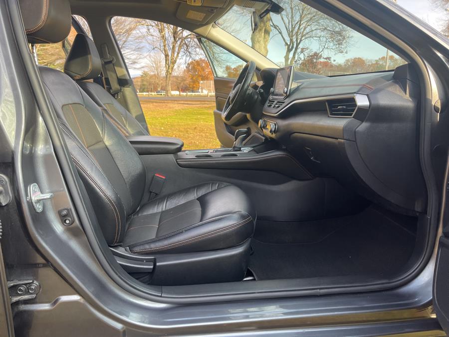 2021 Nissan Altima 2.5 SR Sedan photo