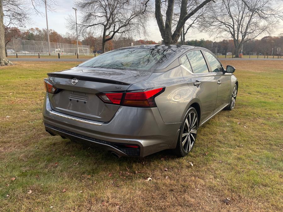 2021 Nissan Altima 2.5 SR Sedan photo