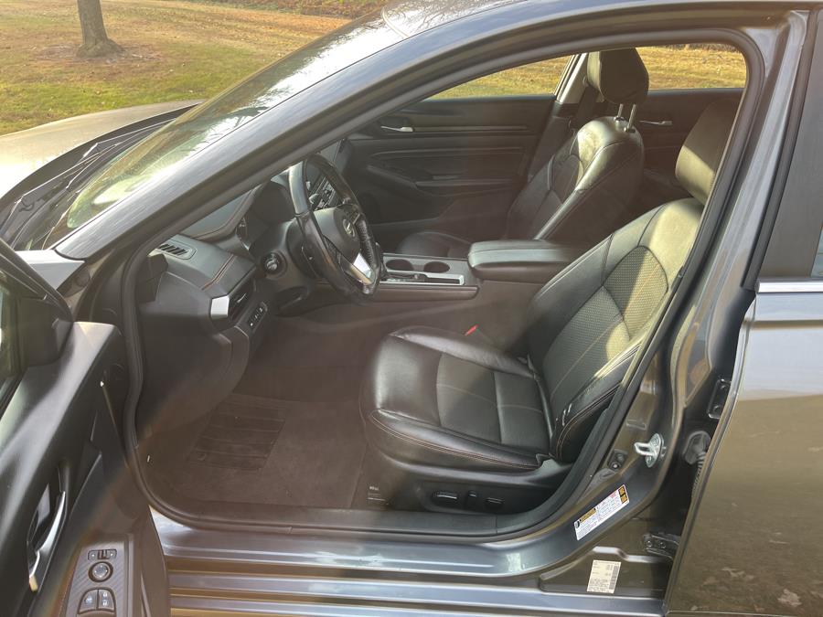 2021 Nissan Altima 2.5 SR Sedan photo