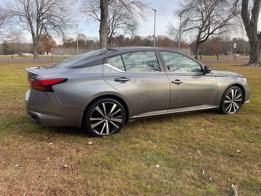 2021 Nissan Altima 2.5 SR Sedan photo