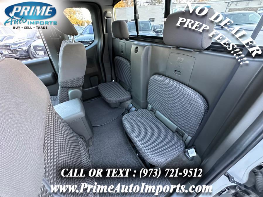 2012 Nissan Frontier SV V6 photo