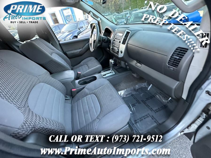2012 Nissan Frontier SV V6 photo
