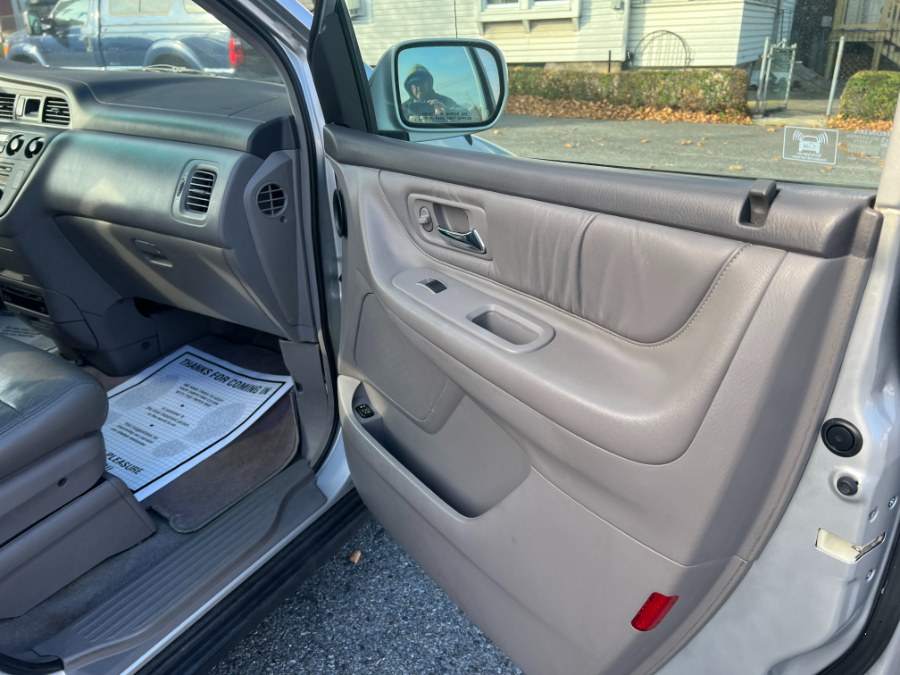 2004 Honda Odyssey EX-L photo