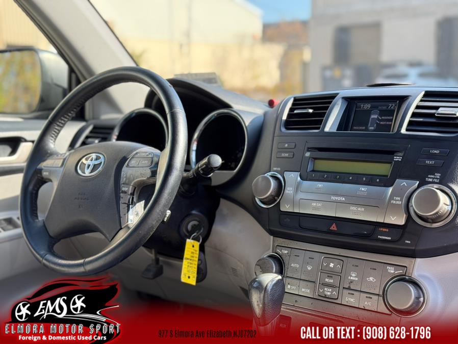 2008 Toyota Highlander Sport photo