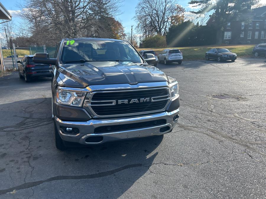 2019 RAM 1500 Big Horn/Lone Star 4x4 Crew Ca photo