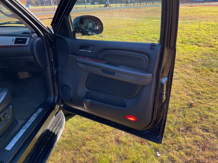 2008 Cadillac Escalade ESV photo