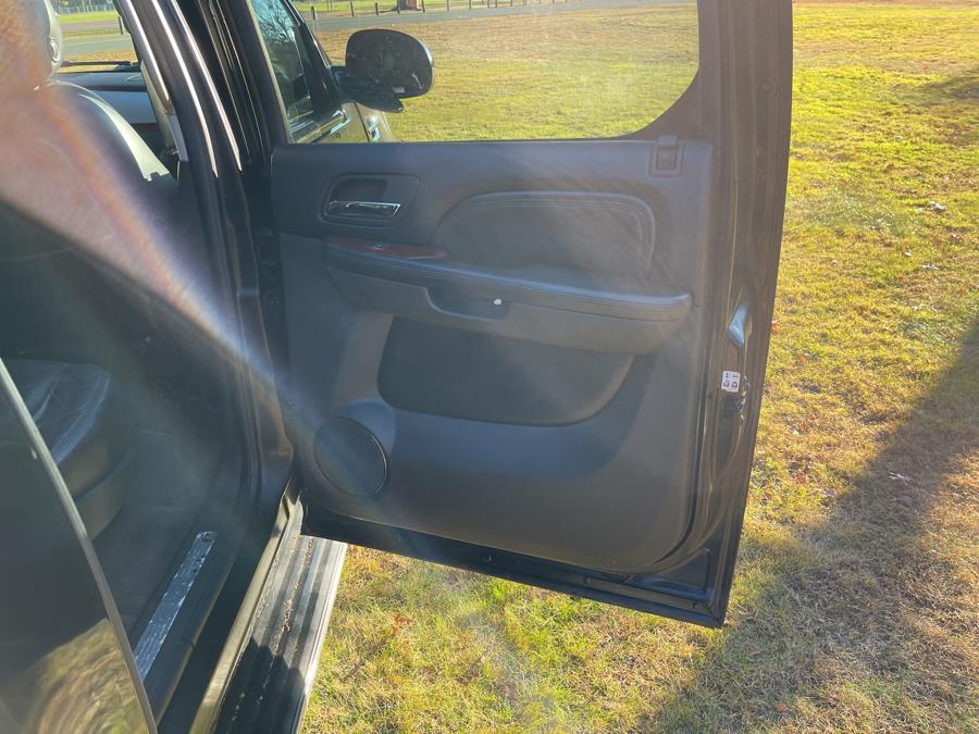 2008 Cadillac Escalade ESV photo
