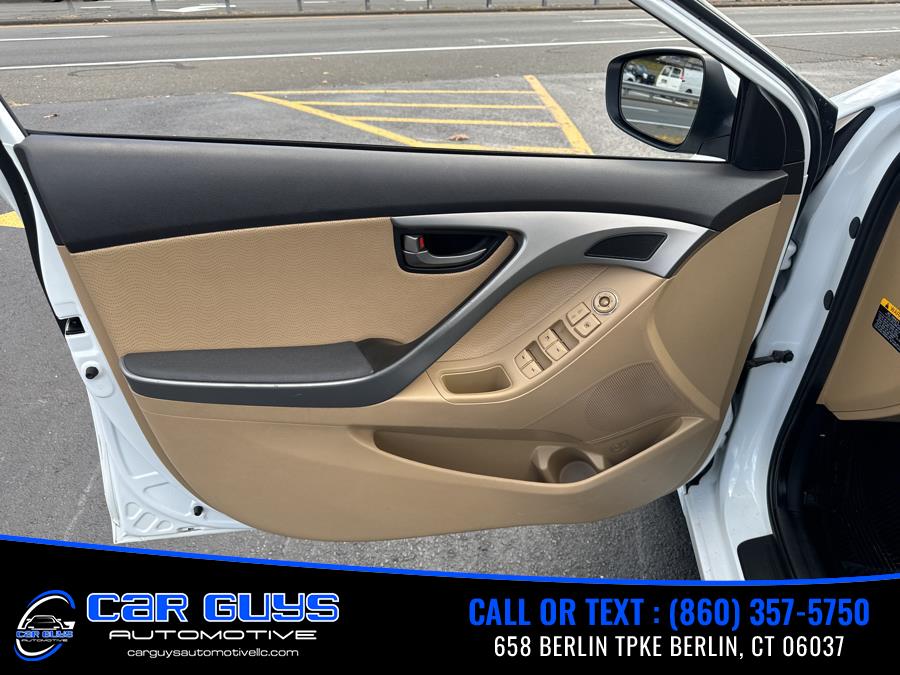 2013 Hyundai Elantra GLS photo
