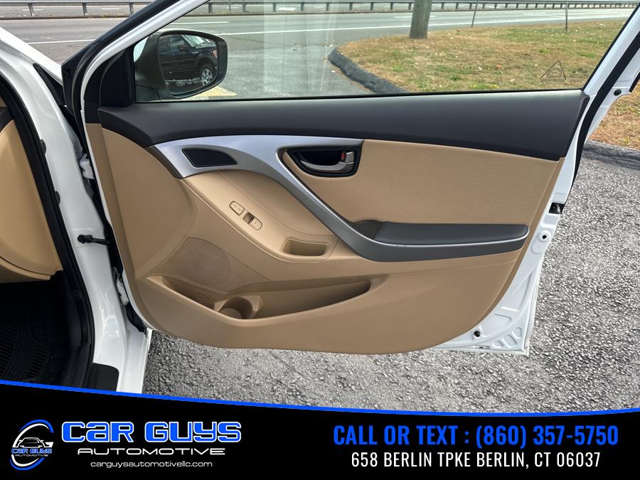 2013 Hyundai Elantra GLS photo