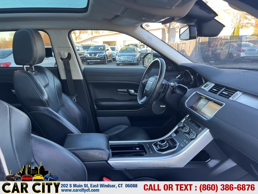 2017 Land Rover Range Rover Evoque 5 Door HSE photo
