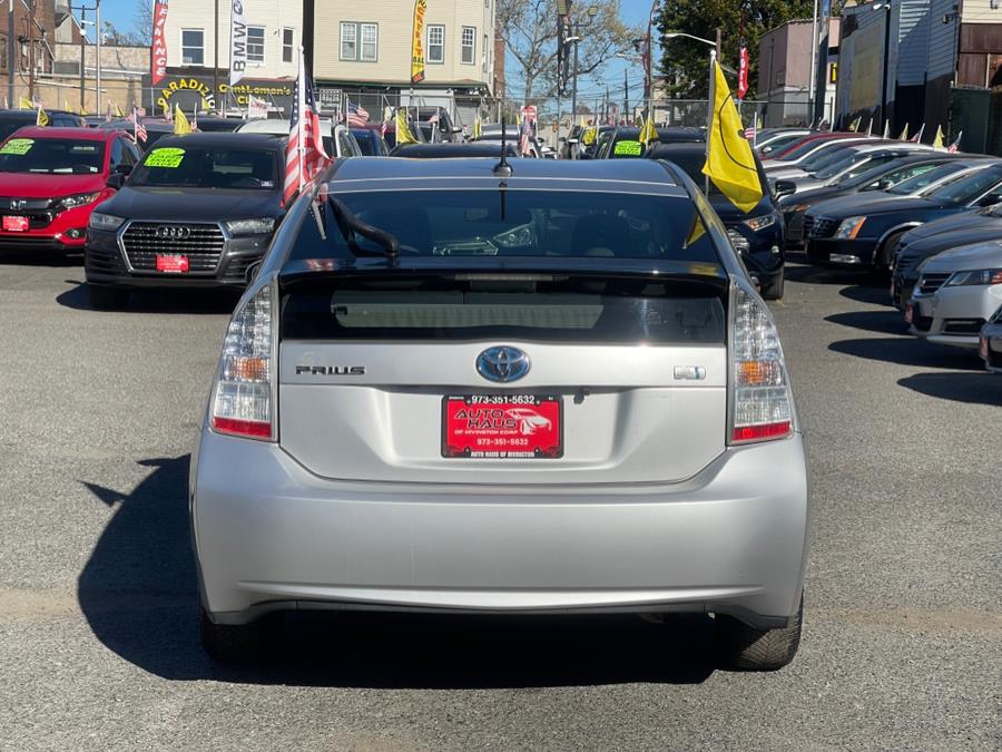 2010 Toyota Prius II photo