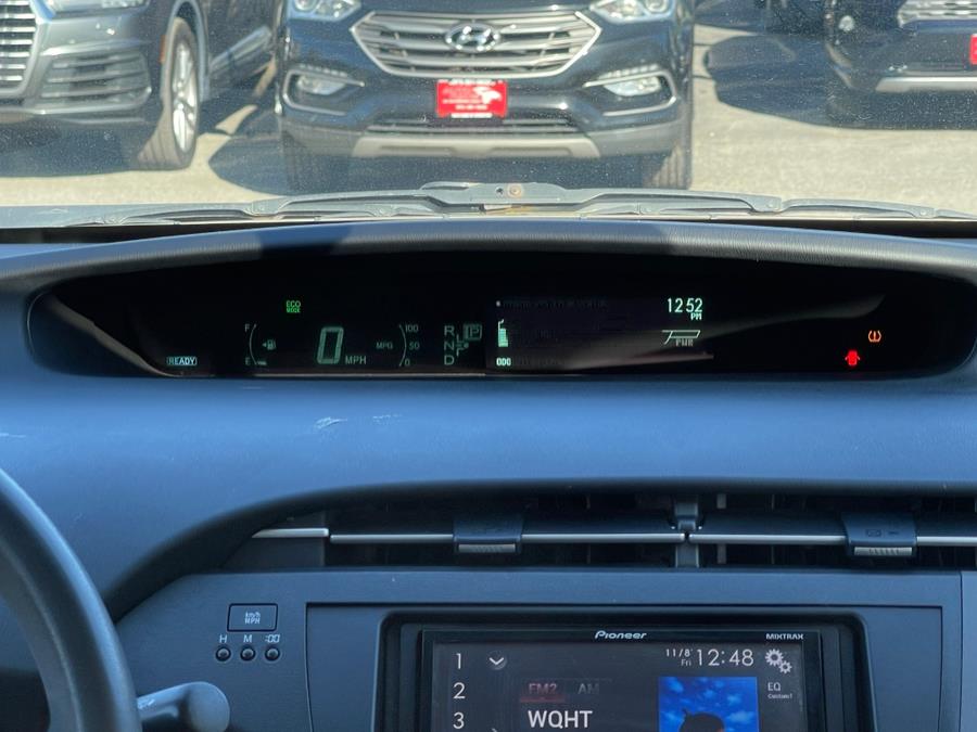 2010 Toyota Prius II photo