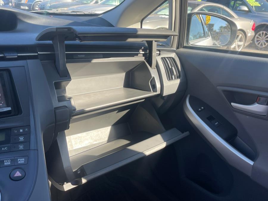 2010 Toyota Prius II photo