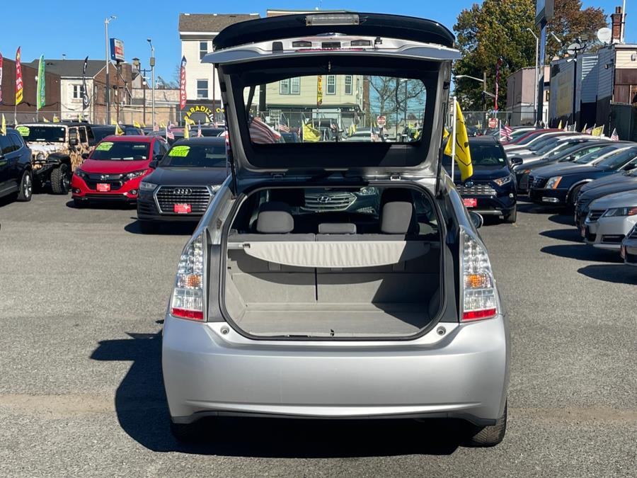 2010 Toyota Prius II photo