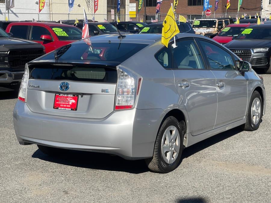 2010 Toyota Prius II photo
