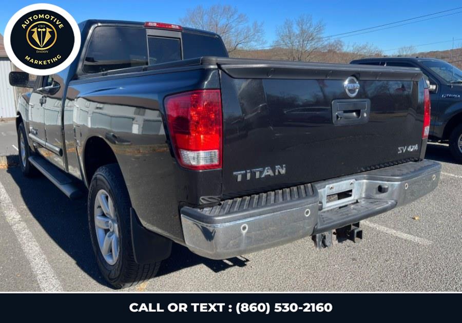 2014 Nissan Titan SV photo
