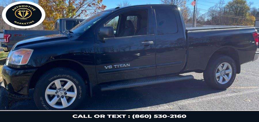 2014 Nissan Titan SV photo