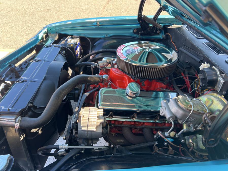 1968 Nissan Titan XE photo