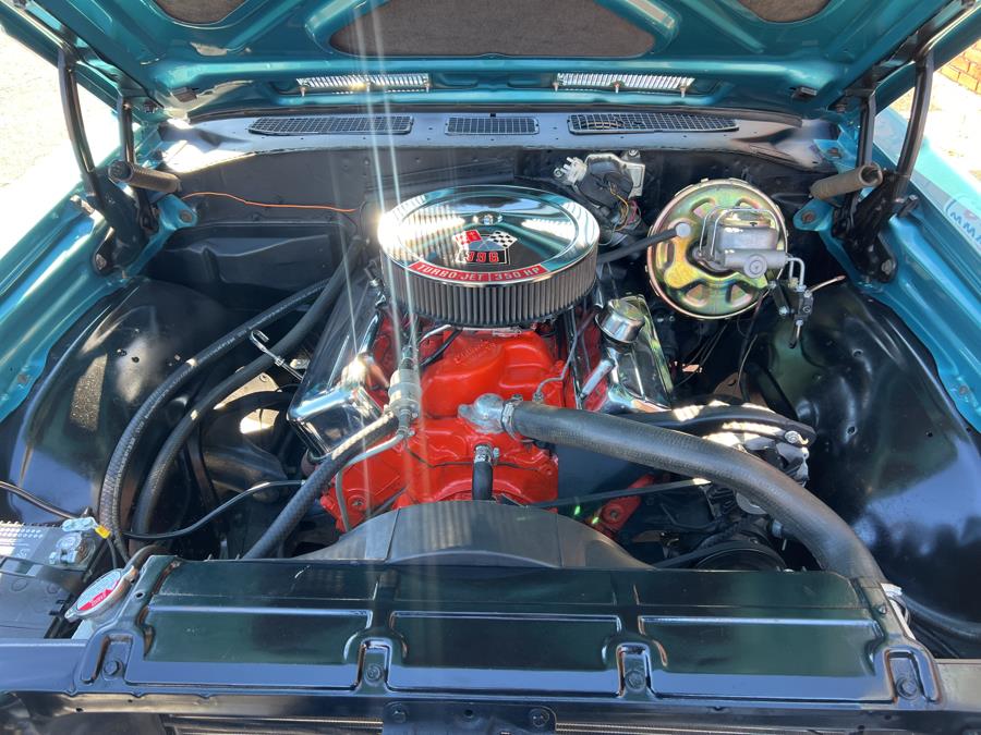 1968 Nissan Titan XE photo