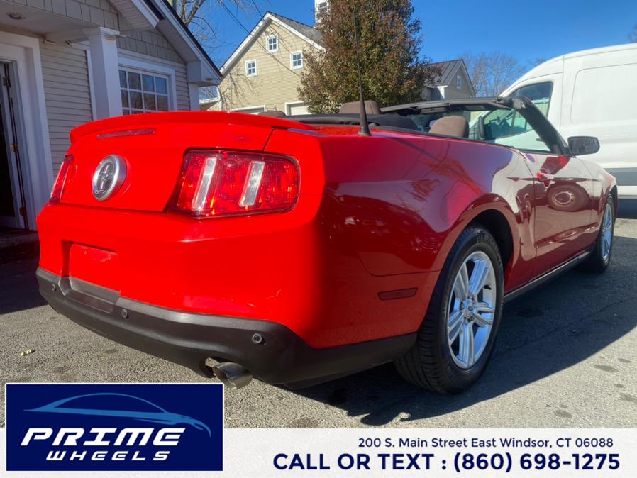 2012 Ford Mustang V6 photo