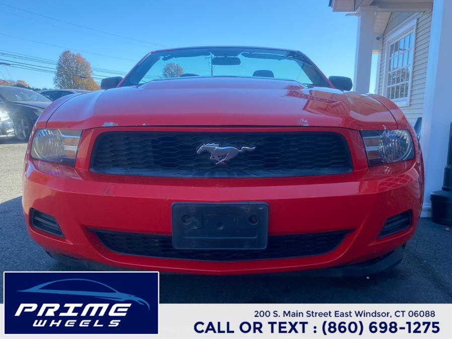 2012 Ford Mustang V6 photo