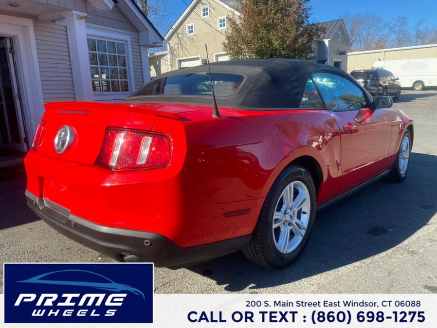2012 Ford Mustang V6 photo