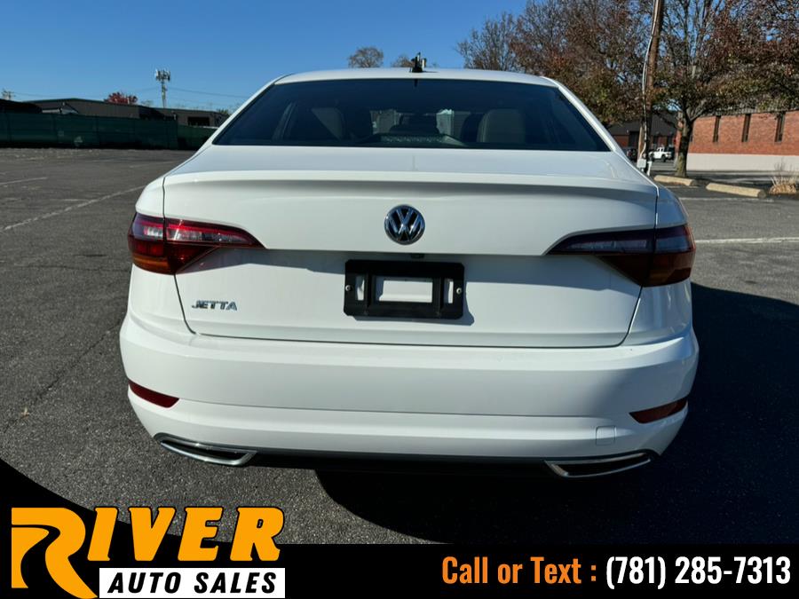 2019 Volkswagen Jetta R-Line Auto w/ULEV photo