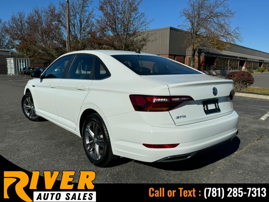 2019 Volkswagen Jetta R-Line Auto w/ULEV photo