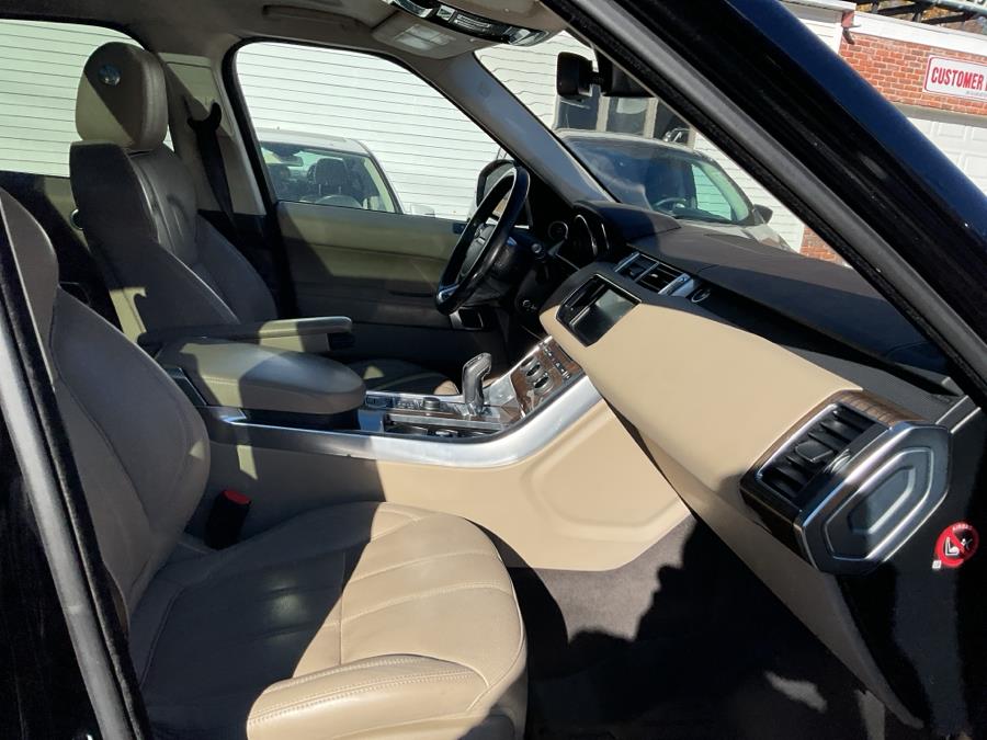 2016 Land Rover Range Rover Sport 4WD 4dr V6 HSE photo