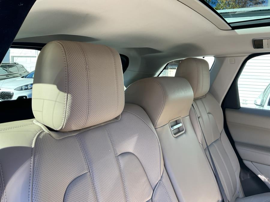 2016 Land Rover Range Rover Sport 4WD 4dr V6 HSE photo
