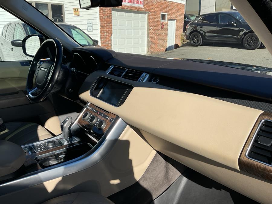 2016 Land Rover Range Rover Sport 4WD 4dr V6 HSE photo