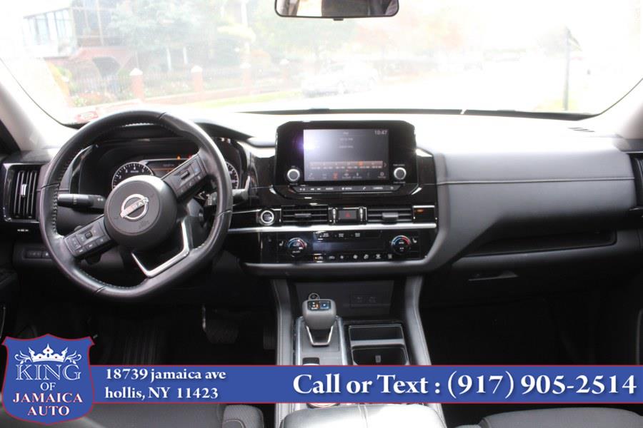 2022 Nissan Pathfinder SV 4WD photo