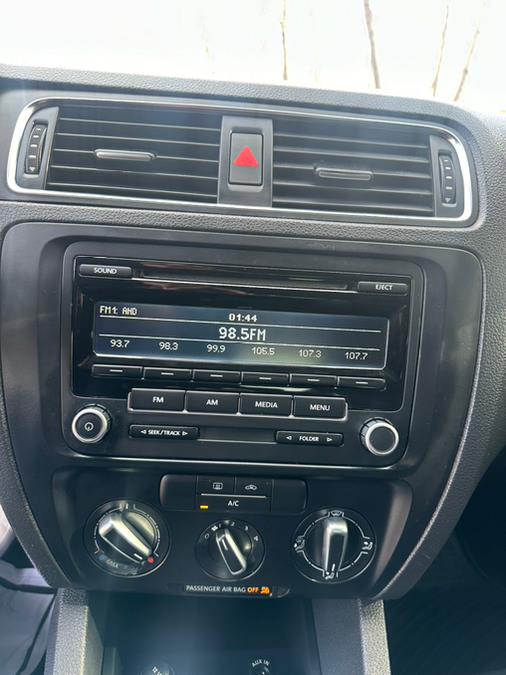 2013 Volkswagen Jetta SE PZEV photo