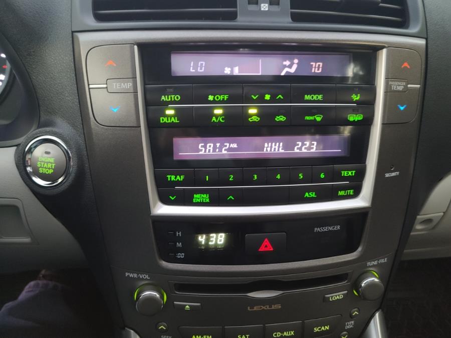 2012 Lexus IS 250 photo
