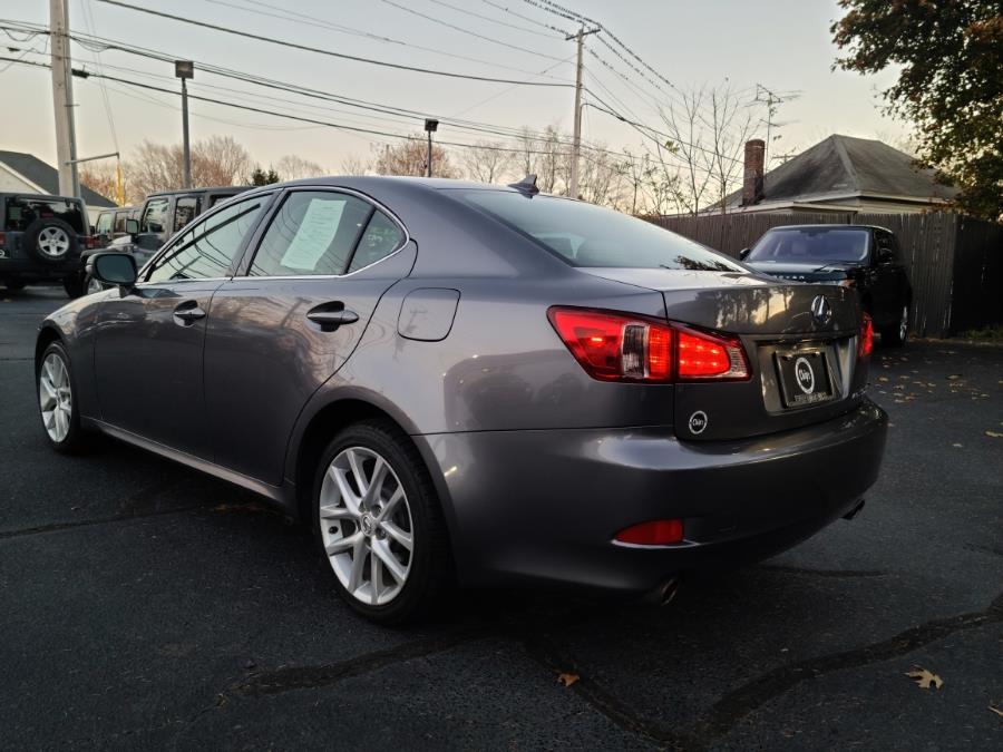 2012 Lexus IS 250 photo