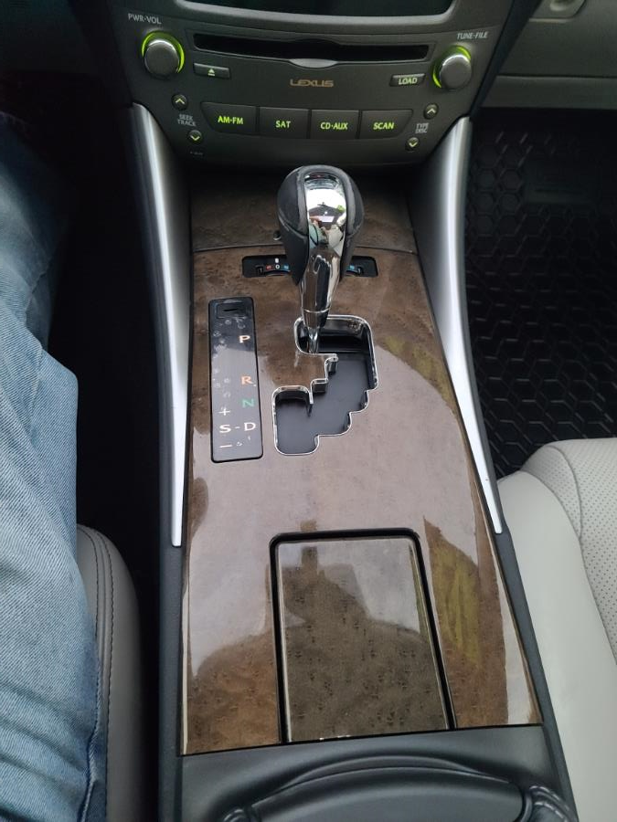 2012 Lexus IS 250 photo