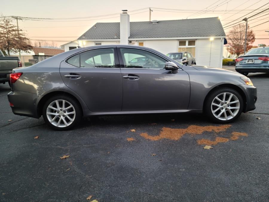 2012 Lexus IS 250 photo