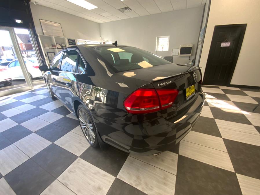 2015 Volkswagen Passat 4dr Sdn 1.8T Auto Sport PZEV photo