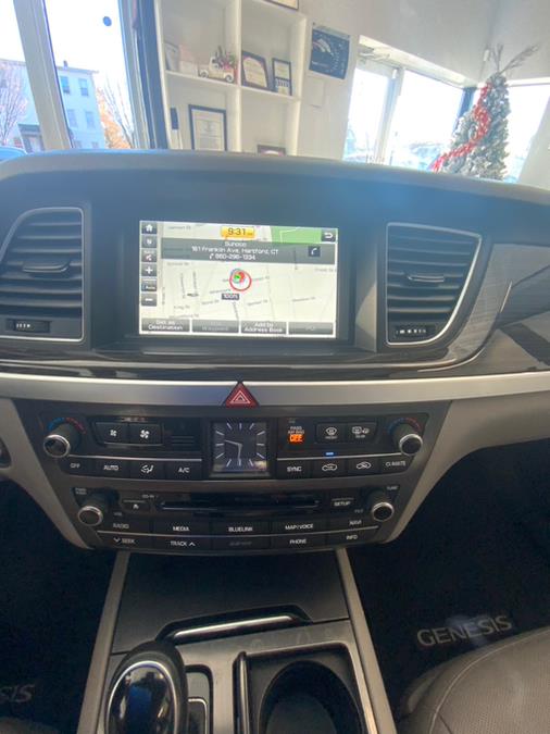 2015 Hyundai Genesis 3.8L photo
