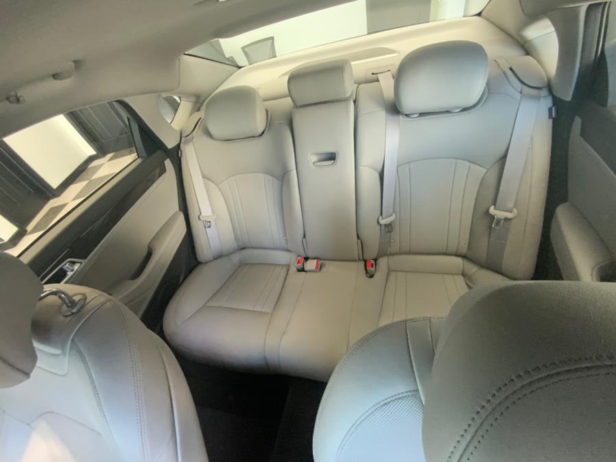 2015 Hyundai Genesis 3.8L photo