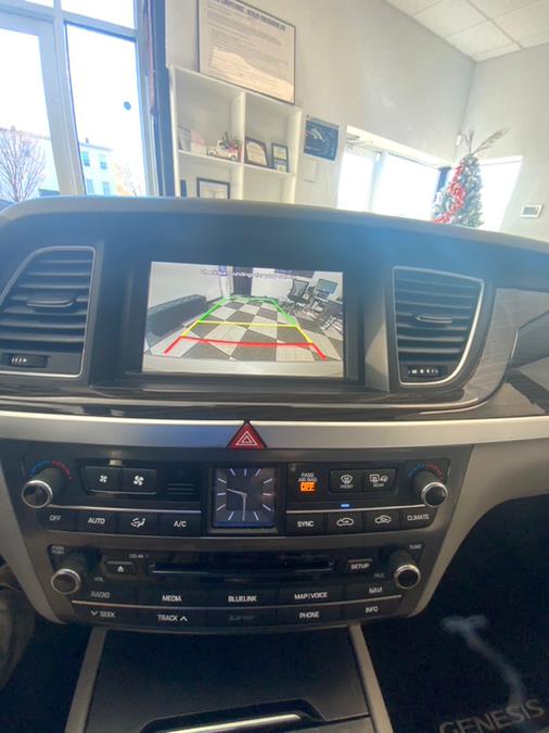 2015 Hyundai Genesis 3.8L photo