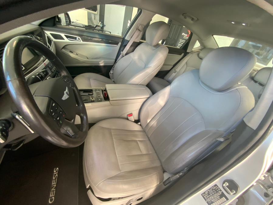 2015 Hyundai Genesis 3.8L photo
