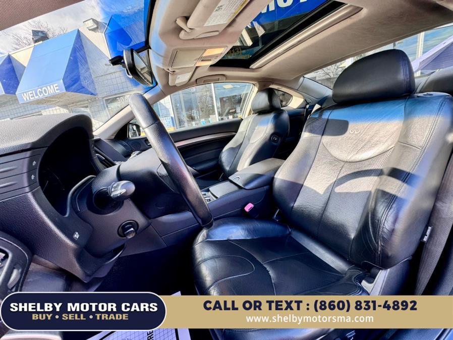 2011 Infiniti Integra x photo