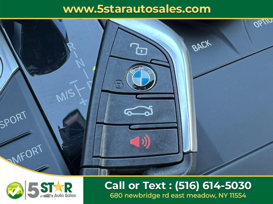 2021 BMW 3-Series 330i xDrive Sedan North Americ photo