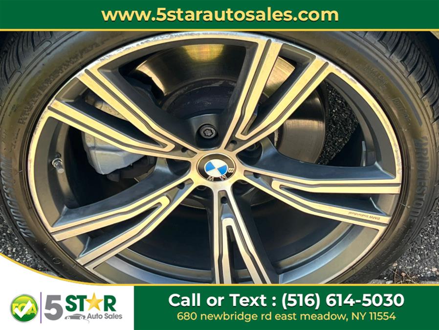 2021 BMW 3-Series 330i xDrive Sedan North Americ photo
