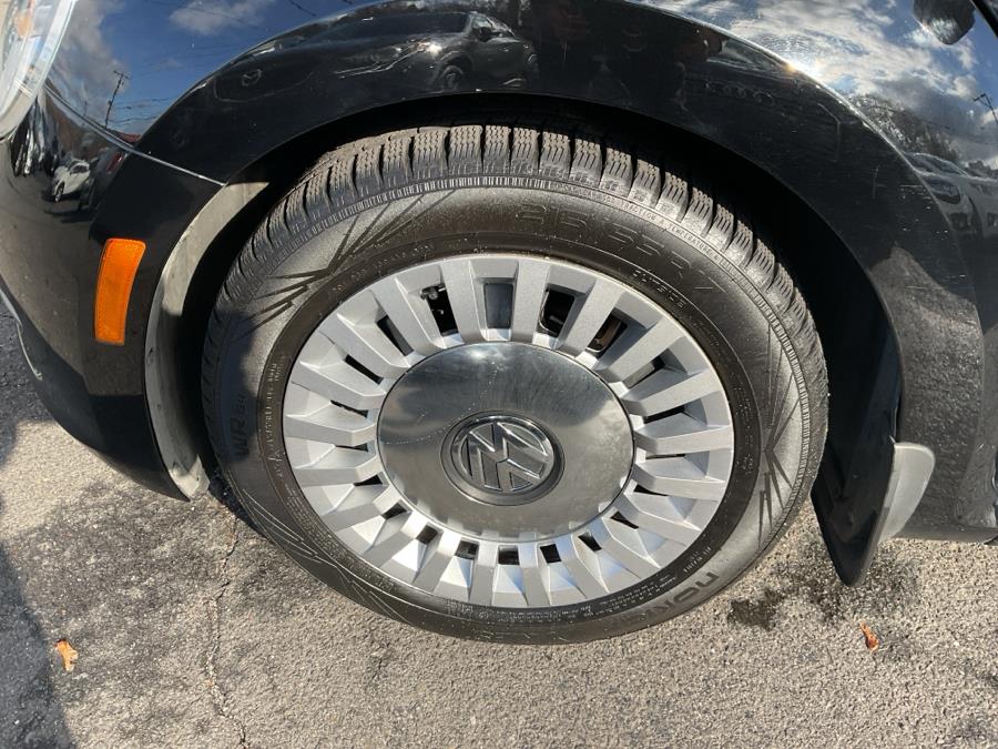 2013 Volkswagen Beetle 2.5 PZEV photo